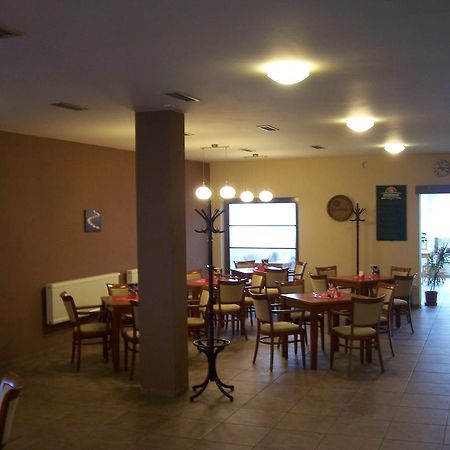 Penzion Na Kopci Vresina Ngoại thất bức ảnh